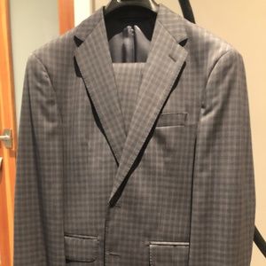 Coppley Men's Two Piece Suit - Grey Check (never worn)